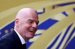 足球／擬出售世足股權引眾怒 英相柏南批FIFA主席不適任