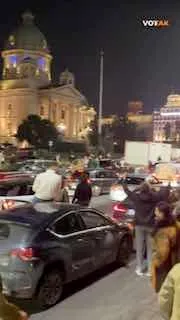 «Праздник демократии»: Белград и Нови-Сад ликуют после заявления Вучича