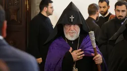 Власти Армении предложили реформировать апостольскую церковь