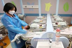 梁建章：韩国生育率反弹，发钱补贴生育有多大作用