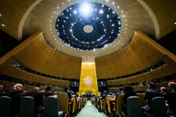 Фото. Несправедливые санкции, ИИ и вето на вето: о чем говорил�� с трибуны Генассамблеи