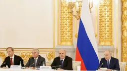 Путин назвал топливный кризис «неудобствами» и переложил ответственность на правительство