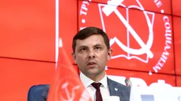 Лидера коммунистов Коми Олега Михайлова задержали в Москве