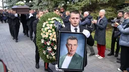 Кто пришел проводить Сергея Соседова в последний путь