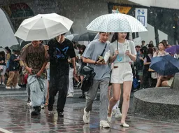 今天西南風強度最強水氣多 嘉義以南慎防強降雨、大台北午後大雷雨開炸