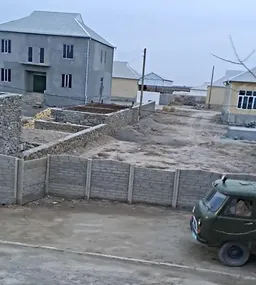Хяким этрапа в Лебапском велаяте раздаёт больничную землю под частные дома