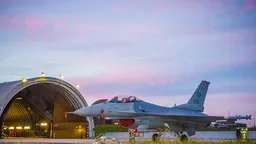 В Германии разбился американский истребитель F-16, пилот катапультировался