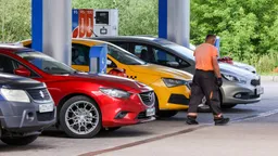 «Диктуют условия»: в Госдуме нашли новых виноватых в дефиците бензина