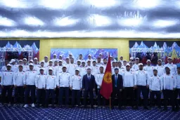 ВИК 2026: Капитану национальной сборной Кыргызстана вручен государственный флаг