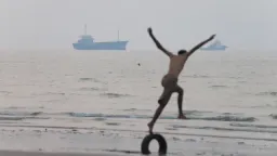 美伊彻夜交火 特朗普称停火协议“完了”