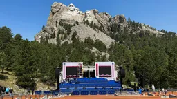 特朗普将在总统山发表演说 开启美国独立250周年庆典
