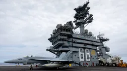 У флота и авиации США через 10 дней кончатся деньги на операции против Ирана