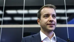 Экс-министру Никифорову заочно предъявили обвинение в мошенничестве по делу Finiko