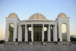 В Туркменистане состоялся праздничный концерт в честь успехов страны