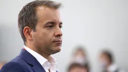 Российский экс-министр сбежал из страны накануне задержания