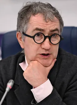 «Ведомости»: бывшим ректором ГИТИСа Заславским заинтересовалось МВД