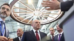 Троих омичей осудят за хищение 469 млн рублей при строительстве двух школ