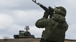 Повреждены дома, поликлиника и ЛЭП: за ночь над регионами России уничтожено 808 украинских БПЛА