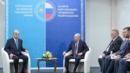 Проблемы в экономике, амбиции или просьба Си? Что подтолкнуло Токаева призвать Путина остановить войну