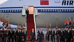 习近平的外交马拉松：从中亚到白宫，“既要反美帝国主义，也要与美搞好关系”