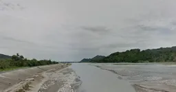 大甲溪河床驚見浮屍！卡大石下全身腫脹 性別、身分難辨