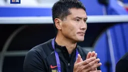 中国国家足球队主教练邵佳一来访拜仁慕尼黑俱乐部