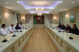 Туркменистан и Таджикистан обсудили развитие железнодорожного сотрудничества