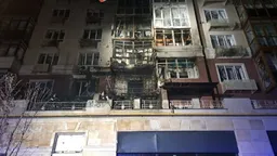 В Умани после атаки российских дронов загорелась многоэтажка, пять человек пострадали