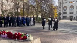 В Москве у Соловецкого камня проходит акция «Возвращение имен»
