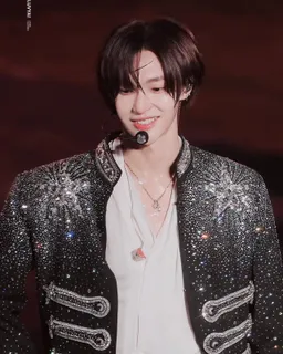 Stray Kids Felix宛如金髮王子！盤點K-pop7位精靈系男偶像，RIIZE元彬曾擊敗車銀優！