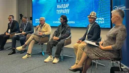 В Бишкеке проходит международная конференция, посвященная Центральной Азии 1990-х годов