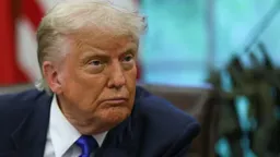 Трамп снова обвинил Украину в росте цен на бензин