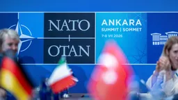 Лидеры стран НАТО в своем заявлении назвали Россию долгосрочной угрозой