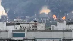 袭击莫斯科，乌克兰无人机操纵员的隐身生活
