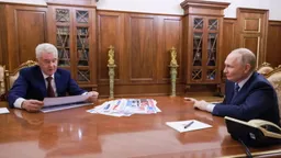 Путин присвоил Собянину звание Героя Труда