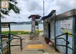 水質預測指數屬於「極差」水平　離島及荃灣共3泳灘懸掛紅旗