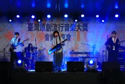 李竺芯金曲封后再回娘家！穿當年「舊戰鞋」登台 一開口全場瘋了