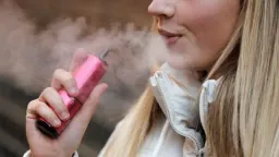 翻看英国统计 为何从未吸烟的人也开始对电子烟上瘾？