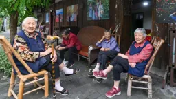 官方统计：中国“养老”人数首次超过“养小”