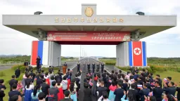 朝俄首座跨境公路桥通车 乌克兰团体担心加快军援物流