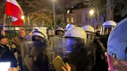 В Польше резко обострился конфликт вокруг Конституционного трибунала страны. Рассказываем, что об этом известно