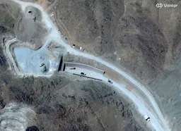 特朗普扬言要打掉的“镐山”是什么山？