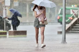 半個台灣下雨了！13縣市大雨特報 恐一路下到晚上