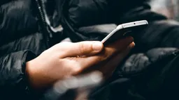 В Казахстане запретили чат-бот Telegram, фигурирующий в деле Дурова