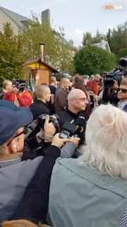 Беларусских политзаключенных встретила в Литве политик Светлана Тихановская