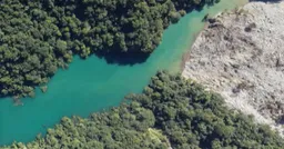 萬里溪堰塞湖水位上升！發布海警即預防性撤離