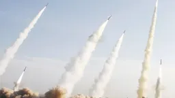 КСИР нанес ракетный удар по двум эсминцам ВМС США