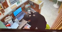 三重燒肉店火警9人傷！婦趁亂闖入按摩店 竊走3.5萬現金畫面曝光