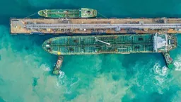 Нефть, Иран и Россия: хватит ли сил опрокинуть мир